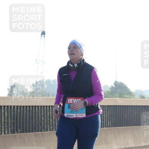 03.10.2025 - Köhlbrandbrückenlauf Luisa Fischer http://msf.ph/oto/8996485 03.10.2025 10:28:51 Position 3 3575 meine-sportfotos.de