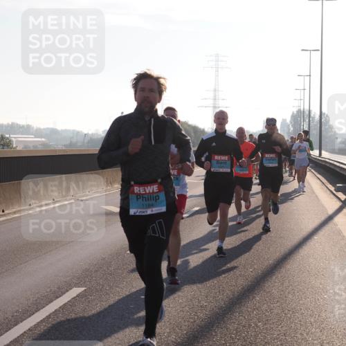 03.10.2025 - Köhlbrandbrückenlauf Fabian Wolf http://msf.ph/oto/8996496 03.10.2025 09:13:04 Position 3 1184, 1029 meine-sportfotos.de