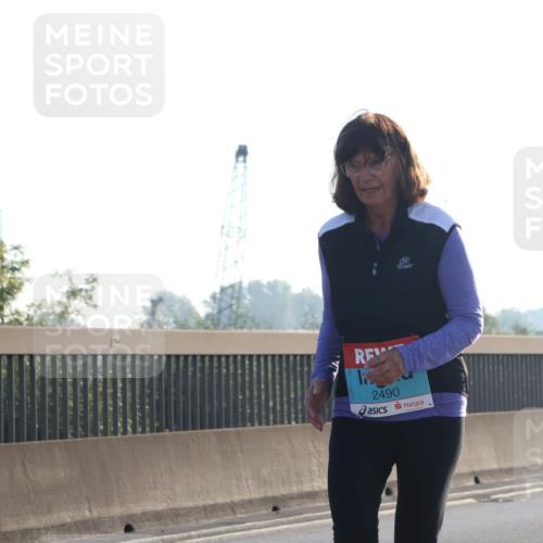 03.10.2025 - Köhlbrandbrückenlauf Luisa Fischer http://msf.ph/oto/8996512 03.10.2025 10:28:55 Position 3 2490 meine-sportfotos.de