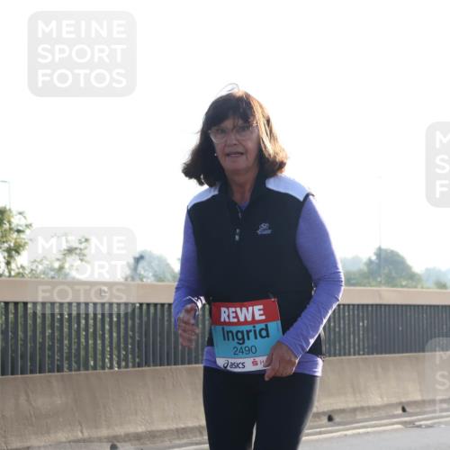 03.10.2025 - Köhlbrandbrückenlauf Luisa Fischer http://msf.ph/oto/8996514 03.10.2025 10:28:55 Position 3 2490 meine-sportfotos.de