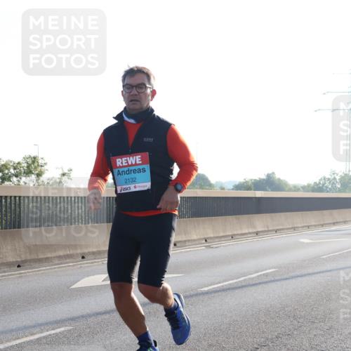 03.10.2025 - Köhlbrandbrückenlauf Luisa Fischer http://msf.ph/oto/8996529 03.10.2025 10:28:57 Position 3 2132 meine-sportfotos.de