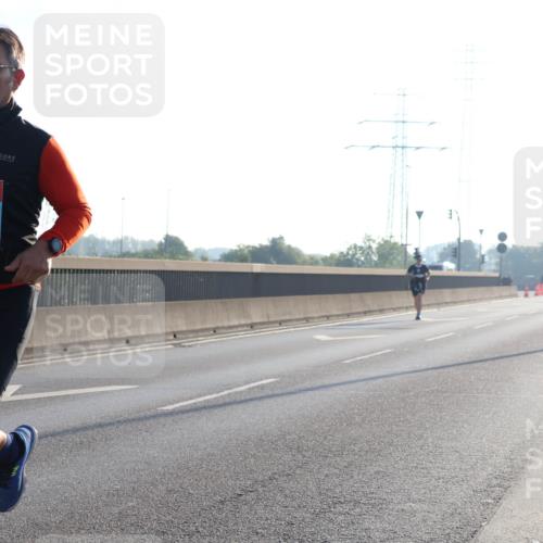 03.10.2025 - Köhlbrandbrückenlauf Luisa Fischer http://msf.ph/oto/8996530 03.10.2025 10:28:57 Position 3 2132 meine-sportfotos.de