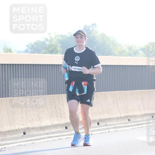 03.10.2025 - Köhlbrandbrückenlauf Luisa Fischer http://msf.ph/oto/8996544 03.10.2025 10:29:03 Position 3 04 meine-sportfotos.de