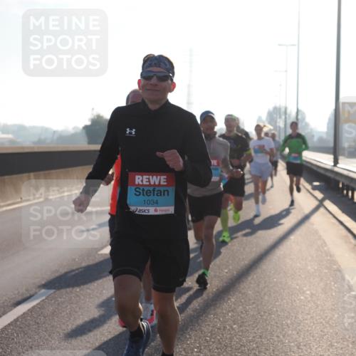 03.10.2025 - Köhlbrandbrückenlauf Fabian Wolf http://msf.ph/oto/8996554 03.10.2025 09:13:06 Position 3 1034 meine-sportfotos.de