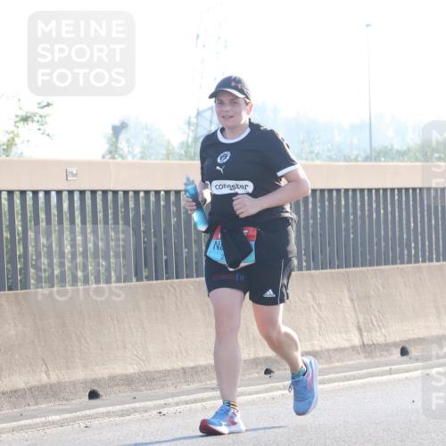 03.10.2025 - Köhlbrandbrückenlauf Luisa Fischer http://msf.ph/oto/8996560 03.10.2025 10:29:06 Position 3  meine-sportfotos.de
