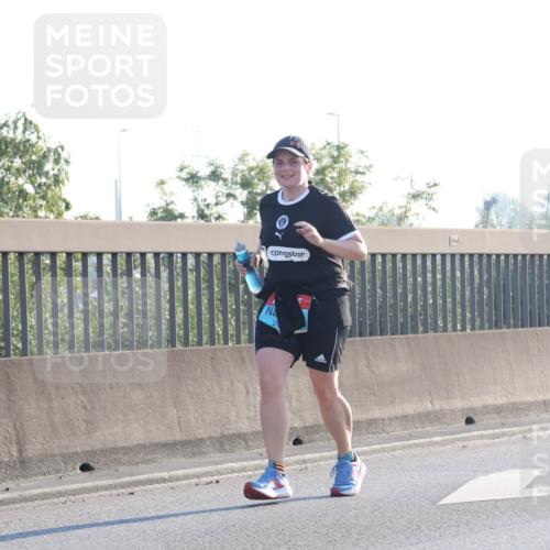 03.10.2025 - Köhlbrandbrückenlauf Luisa Fischer http://msf.ph/oto/8996572 03.10.2025 10:29:07 Position 3  meine-sportfotos.de