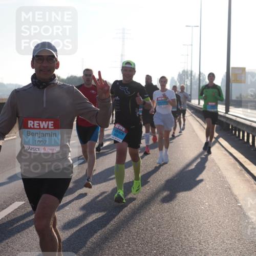 03.10.2025 - Köhlbrandbrückenlauf Fabian Wolf http://msf.ph/oto/8996577 03.10.2025 09:13:08 Position 3 1007, 3609 meine-sportfotos.de