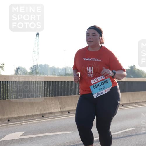 03.10.2025 - Köhlbrandbrückenlauf Luisa Fischer http://msf.ph/oto/8996594 03.10.2025 10:29:37 Position 3 30, 1389 meine-sportfotos.de