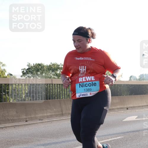 03.10.2025 - Köhlbrandbrückenlauf Luisa Fischer http://msf.ph/oto/8996605 03.10.2025 10:29:38 Position 3 30, 1389 meine-sportfotos.de