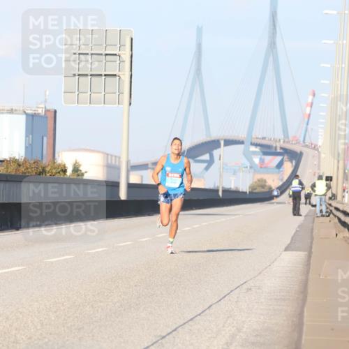 03.10.2025 - Köhlbrandbrückenlauf Luisa Fischer http://msf.ph/oto/8996611 03.10.2025 10:33:14 Position 3  meine-sportfotos.de