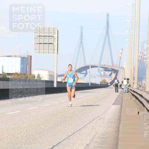 03.10.2025 - Köhlbrandbrückenlauf Luisa Fischer http://msf.ph/oto/8996614 03.10.2025 10:33:15 Position 3  meine-sportfotos.de