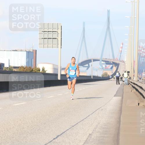 03.10.2025 - Köhlbrandbrückenlauf Luisa Fischer http://msf.ph/oto/8996616 03.10.2025 10:33:15 Position 3  meine-sportfotos.de