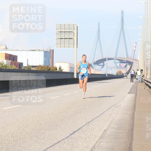 03.10.2025 - Köhlbrandbrückenlauf Luisa Fischer http://msf.ph/oto/8996622 03.10.2025 10:33:16 Position 3  meine-sportfotos.de