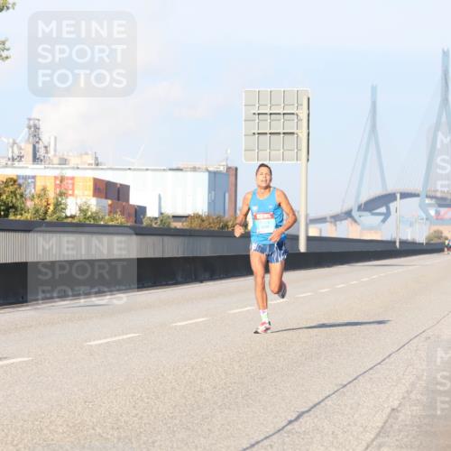 03.10.2025 - Köhlbrandbrückenlauf Luisa Fischer http://msf.ph/oto/8996635 03.10.2025 10:33:17 Position 3  meine-sportfotos.de