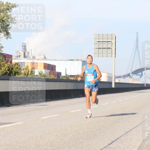 03.10.2025 - Köhlbrandbrückenlauf Luisa Fischer http://msf.ph/oto/8996640 03.10.2025 10:33:18 Position 3  meine-sportfotos.de