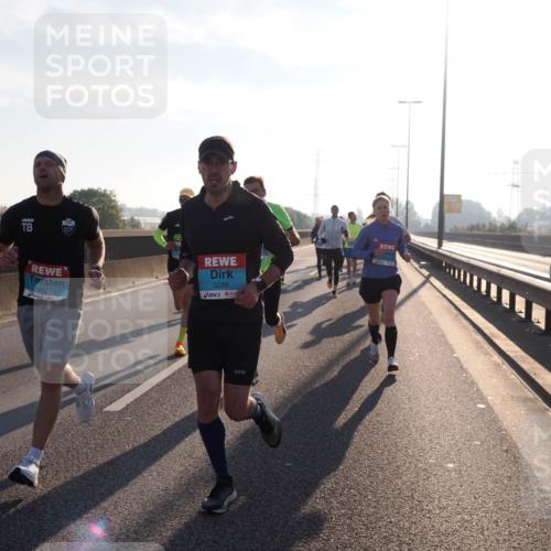 03.10.2025 - Köhlbrandbrückenlauf Fabian Wolf http://msf.ph/oto/8996671 03.10.2025 09:13:13 Position 3 3629, 3288 meine-sportfotos.de