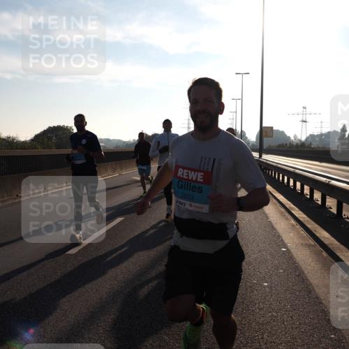 03.10.2025 - Köhlbrandbrückenlauf Fabian Wolf http://msf.ph/oto/8996686 03.10.2025 09:13:15 Position 3 2933 meine-sportfotos.de
