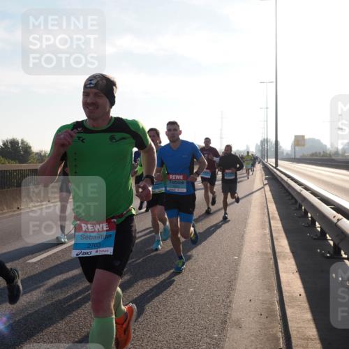 03.10.2025 - Köhlbrandbrückenlauf Fabian Wolf http://msf.ph/oto/8996706 03.10.2025 09:13:19 Position 3 2703, 1023 meine-sportfotos.de