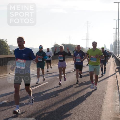 03.10.2025 - Köhlbrandbrückenlauf Fabian Wolf http://msf.ph/oto/8996742 03.10.2025 09:13:24 Position 3 3078, 1028 meine-sportfotos.de