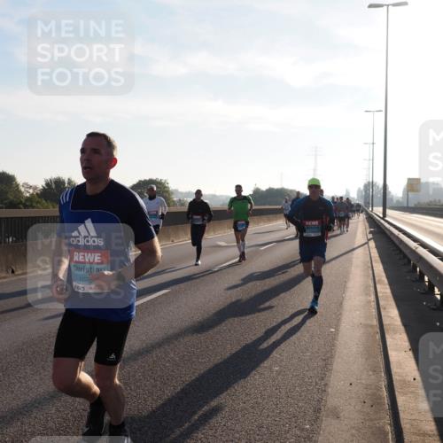 03.10.2025 - Köhlbrandbrückenlauf Fabian Wolf http://msf.ph/oto/8996772 03.10.2025 09:13:27 Position 3 102 meine-sportfotos.de