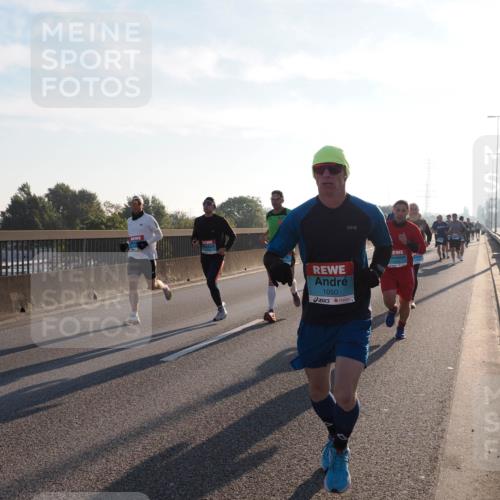 03.10.2025 - Köhlbrandbrückenlauf Fabian Wolf http://msf.ph/oto/8996789 03.10.2025 09:13:29 Position 3 1050 meine-sportfotos.de