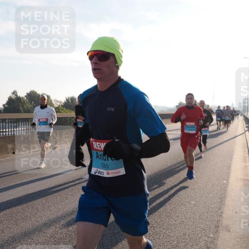 03.10.2025 - Köhlbrandbrückenlauf Fabian Wolf http://msf.ph/oto/8996794 03.10.2025 09:13:29 Position 3 1050 meine-sportfotos.de