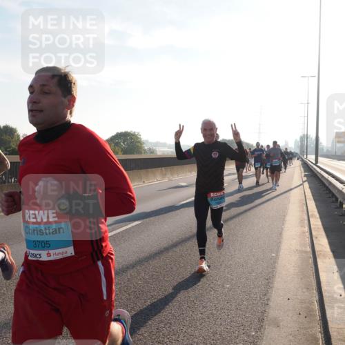 03.10.2025 - Köhlbrandbrückenlauf Fabian Wolf http://msf.ph/oto/8996799 03.10.2025 09:13:30 Position 3 2704, 3705 meine-sportfotos.de