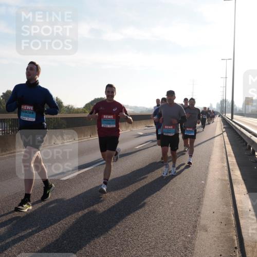 03.10.2025 - Köhlbrandbrückenlauf Fabian Wolf http://msf.ph/oto/8996827 03.10.2025 09:13:33 Position 3 1016, 2792 meine-sportfotos.de