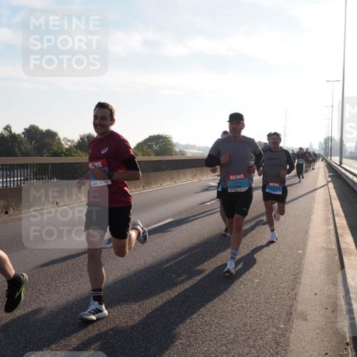 03.10.2025 - Köhlbrandbrückenlauf Fabian Wolf http://msf.ph/oto/8996833 03.10.2025 09:13:33 Position 3  meine-sportfotos.de