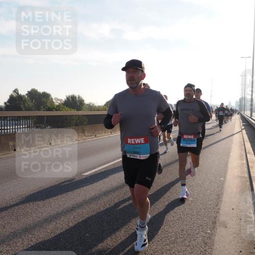 03.10.2025 - Köhlbrandbrückenlauf Fabian Wolf http://msf.ph/oto/8996841 03.10.2025 09:13:34 Position 3 3785, 1037 meine-sportfotos.de