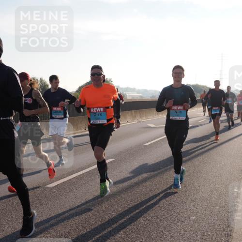 03.10.2025 - Köhlbrandbrückenlauf Fabian Wolf http://msf.ph/oto/8996872 03.10.2025 09:13:38 Position 3 4, 3136, 3266, 1027 meine-sportfotos.de