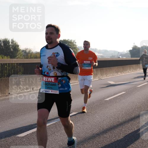 03.10.2025 - Köhlbrandbrückenlauf Fabian Wolf http://msf.ph/oto/8996978 03.10.2025 09:13:50 Position 3 2879, 1423, 1030 meine-sportfotos.de