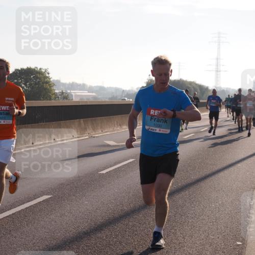 03.10.2025 - Köhlbrandbrückenlauf Fabian Wolf http://msf.ph/oto/8996981 03.10.2025 09:13:51 Position 3 1423, 1030 meine-sportfotos.de