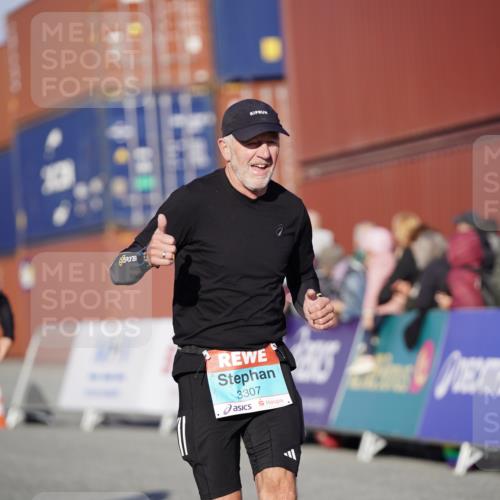 03.10.2025 - Köhlbrandbrückenlauf Michael Burmester http://msf.ph/oto/8996999 03.10.2025 10:00:39 Ziel 1330, 1553, 2712, 2796, 3307, 3317, 3342, 3651, 3658, 3719 meine-sportfotos.de
