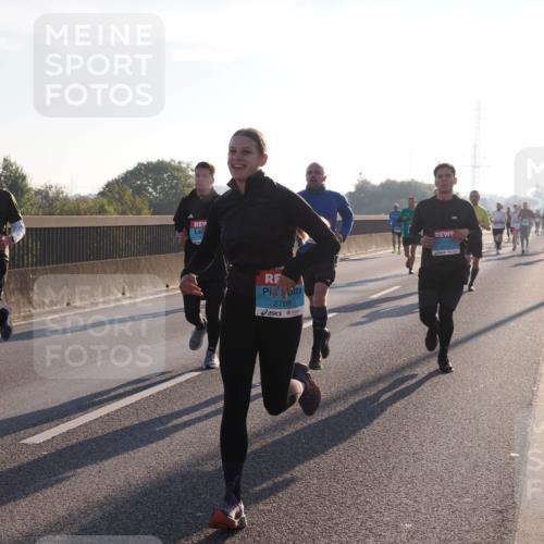 03.10.2025 - Köhlbrandbrückenlauf Fabian Wolf http://msf.ph/oto/8997052 03.10.2025 09:13:59 Position 3 1180, 52081, 2708, 3775 meine-sportfotos.de