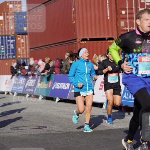 03.10.2025 - Köhlbrandbrückenlauf Michael Burmester http://msf.ph/oto/8997075 03.10.2025 10:00:51 Ziel 1058, 1082, 1133, 1168, 1468, 1553, 1826, 2587, 2947, 3343, 3594, 3775, 3790, 3794 meine-sportfotos.de