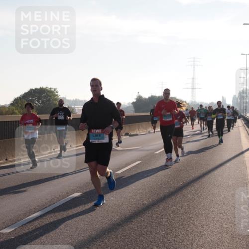 03.10.2025 - Köhlbrandbrückenlauf Fabian Wolf http://msf.ph/oto/8997117 03.10.2025 09:14:12 Position 3  meine-sportfotos.de