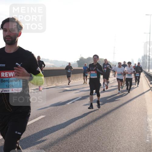 03.10.2025 - Köhlbrandbrückenlauf Fabian Wolf http://msf.ph/oto/8997161 03.10.2025 09:14:17 Position 3 1224, 3789 meine-sportfotos.de