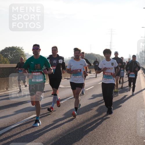 03.10.2025 - Köhlbrandbrückenlauf Fabian Wolf http://msf.ph/oto/8997179 03.10.2025 09:14:19 Position 3 2815, 24, 1112, 3338 meine-sportfotos.de