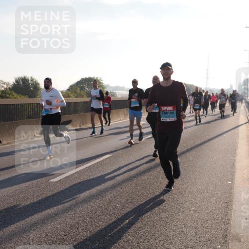 03.10.2025 - Köhlbrandbrückenlauf Fabian Wolf http://msf.ph/oto/8997244 03.10.2025 09:14:29 Position 3 1421 meine-sportfotos.de