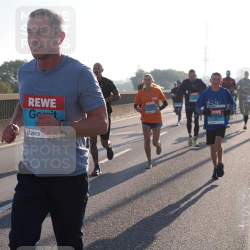 03.10.2025 - Köhlbrandbrückenlauf Fabian Wolf http://msf.ph/oto/8997368 03.10.2025 09:14:46 Position 3 3, 2920 meine-sportfotos.de