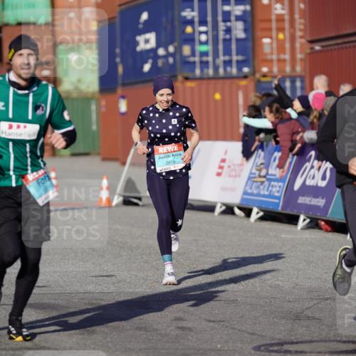 03.10.2025 - Köhlbrandbrückenlauf Michael Burmester http://msf.ph/oto/8997374 03.10.2025 10:01:34 Ziel 1043, 1279, 1396, 1526, 2694, 2857, 2979, 3403, 3568, 3813 meine-sportfotos.de