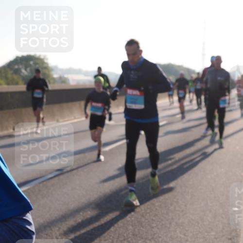 03.10.2025 - Köhlbrandbrückenlauf Fabian Wolf http://msf.ph/oto/8997394 03.10.2025 09:14:48 Position 3  meine-sportfotos.de