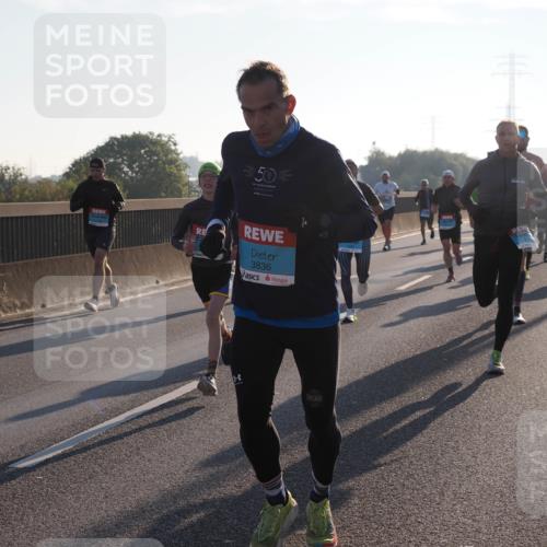 03.10.2025 - Köhlbrandbrückenlauf Fabian Wolf http://msf.ph/oto/8997403 03.10.2025 09:14:49 Position 3 10, 3836 meine-sportfotos.de