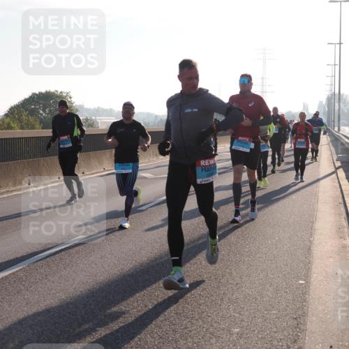 03.10.2025 - Köhlbrandbrückenlauf Fabian Wolf http://msf.ph/oto/8997413 03.10.2025 09:14:50 Position 3 3354 meine-sportfotos.de
