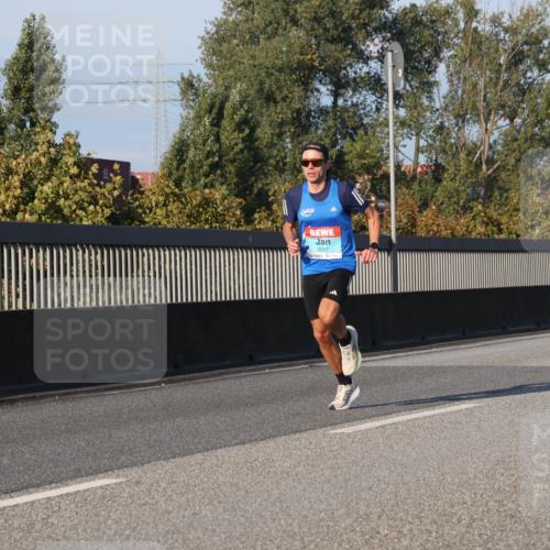 03.10.2025 - Köhlbrandbrückenlauf Luisa Fischer http://msf.ph/oto/8997440 03.10.2025 10:34:12 Position 3 3247 meine-sportfotos.de