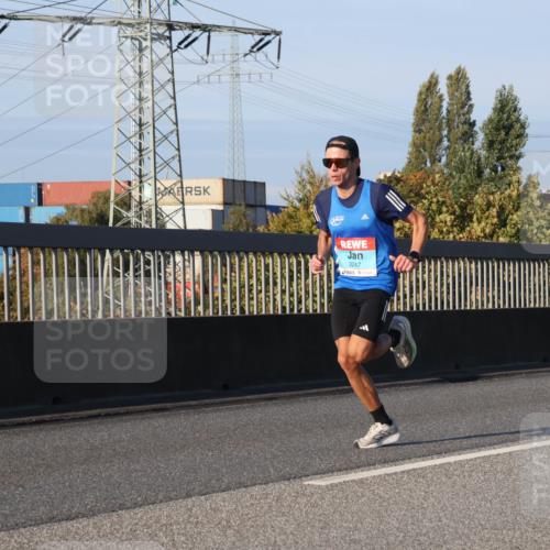 03.10.2025 - Köhlbrandbrückenlauf Luisa Fischer http://msf.ph/oto/8997449 03.10.2025 10:34:13 Position 3 780, 3247 meine-sportfotos.de
