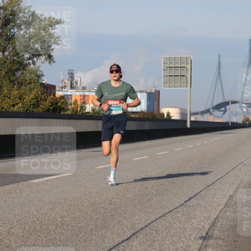 03.10.2025 - Köhlbrandbrückenlauf Luisa Fischer http://msf.ph/oto/8997456 03.10.2025 10:34:55 Position 3  meine-sportfotos.de