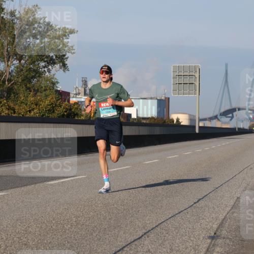 03.10.2025 - Köhlbrandbrückenlauf Luisa Fischer http://msf.ph/oto/8997458 03.10.2025 10:34:55 Position 3 1008 meine-sportfotos.de