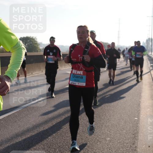 03.10.2025 - Köhlbrandbrückenlauf Fabian Wolf http://msf.ph/oto/8997466 03.10.2025 09:14:54 Position 3 4, 3630 meine-sportfotos.de
